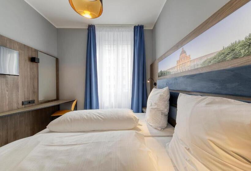 اتاق استاندارد یک نفره, Smart Stay Hotel Station