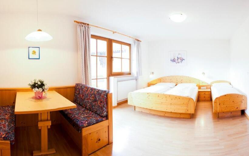 Студио Стандарт Вид на Сад, Residence Hauserhof