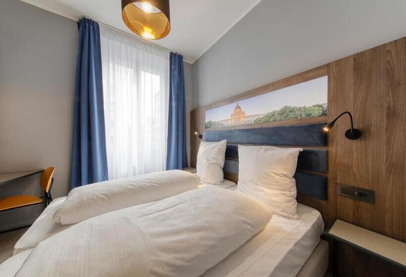 اتاق استاندارد یک نفره, Smart Stay Hotel Station