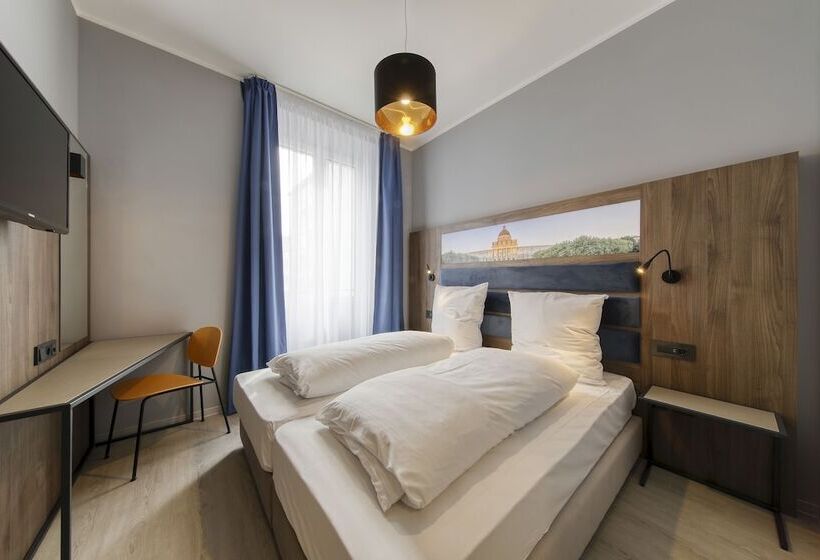 اتاق استاندارد یک نفره, Smart Stay Hotel Station