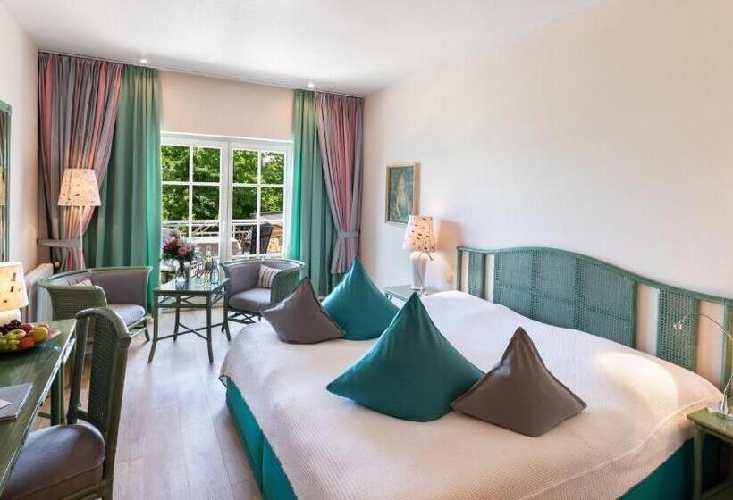 Comfort room with balcony, Seevilla