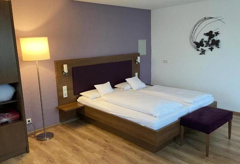 Семейное Студио, Gasthaus Hotel Kranz