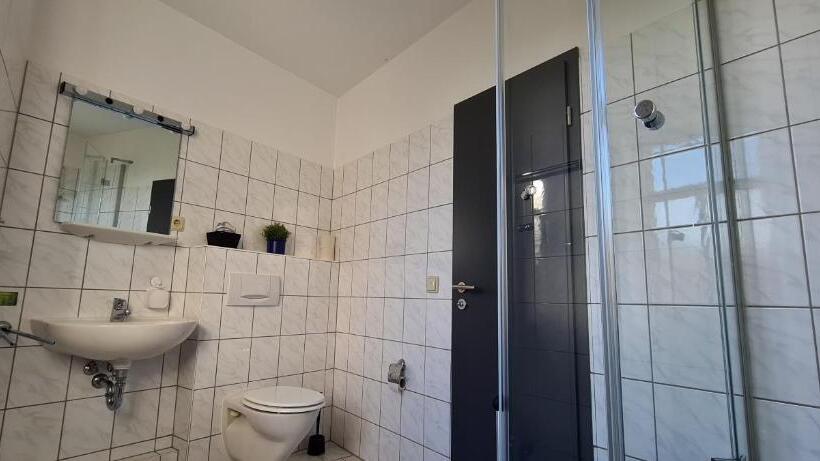 اتاق راحتی, Harz Hostel