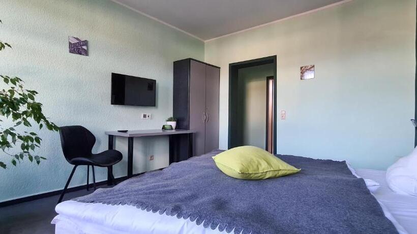 اتاق راحتی, Harz Hostel