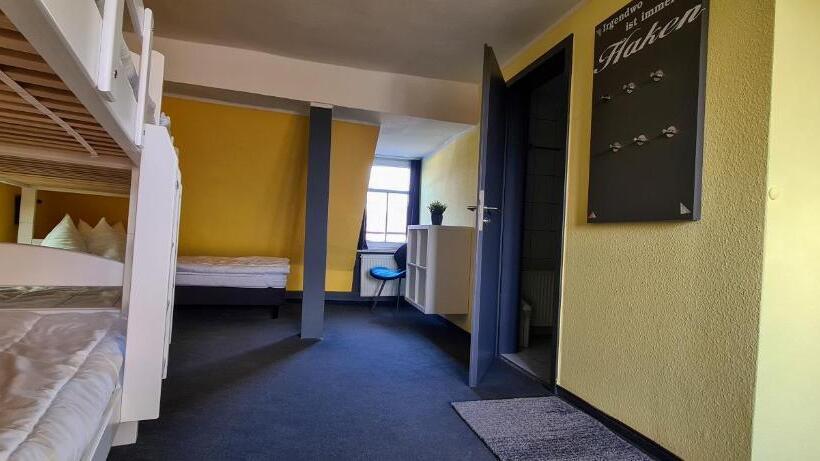 اتاق خانوادگی, Harz Hostel