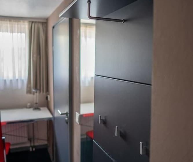 可观山景的小型套房, Berghotel Johanneshöhe