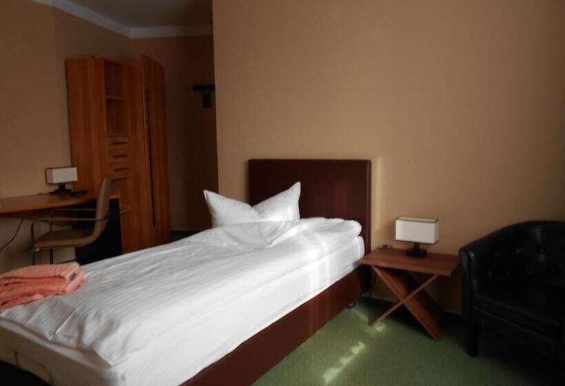 Номер Стандарт Индивидуальный, Síu Hotel Magdeburg