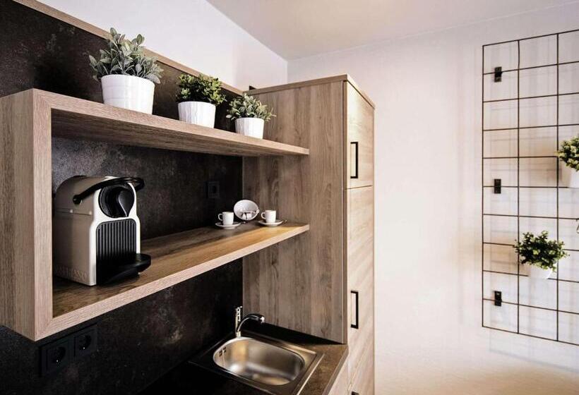 Номер Стандарт, Alexxanders Hotel & Boardinghouse, Restaurant