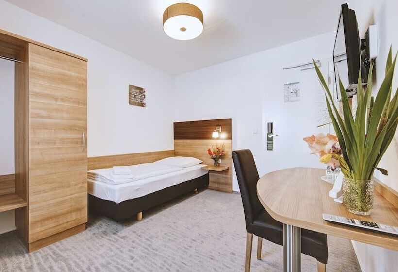 Номер Стандарт Индивидуальный, Boutique Hotel Kronenstuben