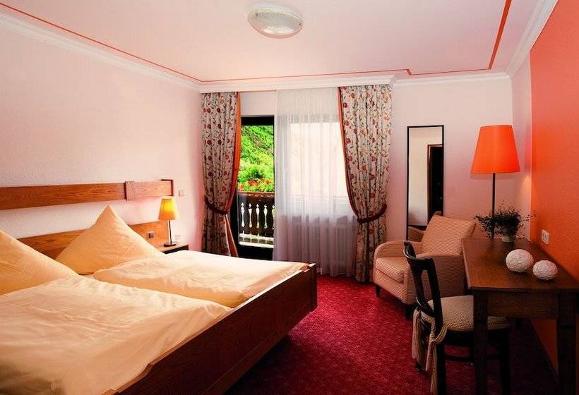 Номер Стандарт с Балконом, Moselhotel & Restaurant Zur Traube Gmbh