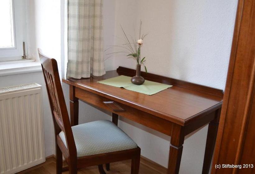 Номер Стандарт, Stiftsberg   Bildungs  Und Freizeitzentrum