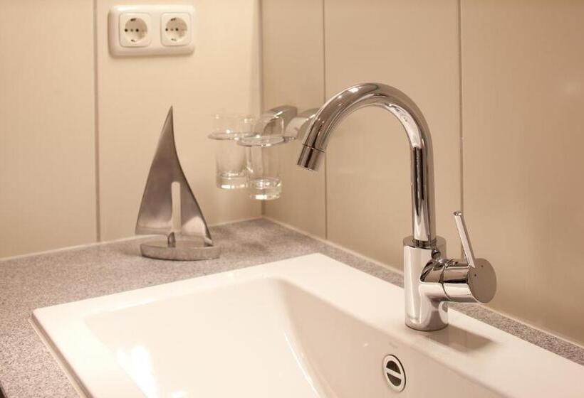 اتاق خانوادگی, Inselhotel Langeoog