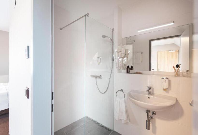Номер Стандарт, Novum Hotel Bruy