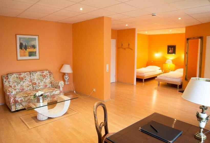 Номер Deluxe, Stadtresidenz