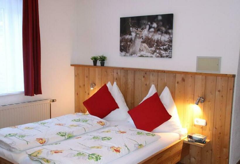 Студио Стандарт с Балконом, Gästehaus Landhaus Tyrol