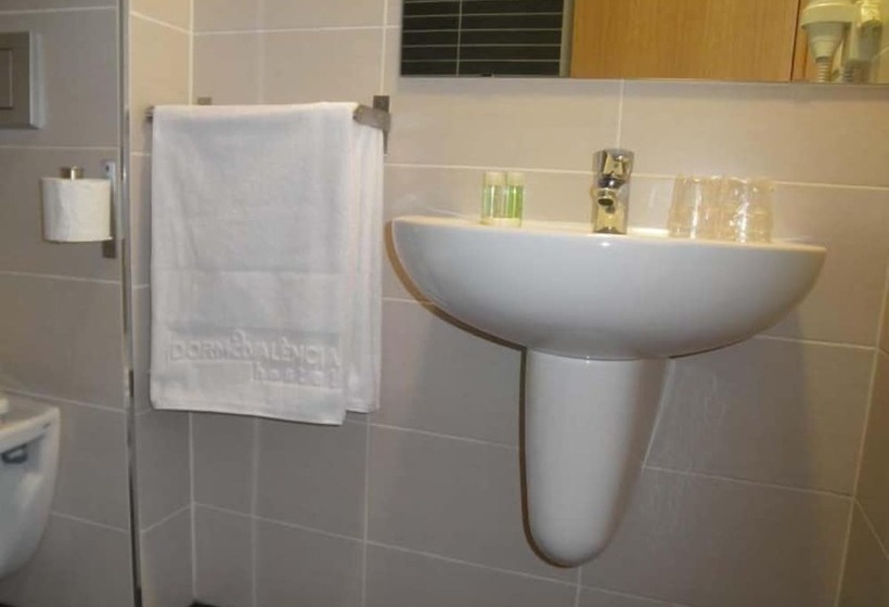 اتاق عادی, Dormavalencia Hostel