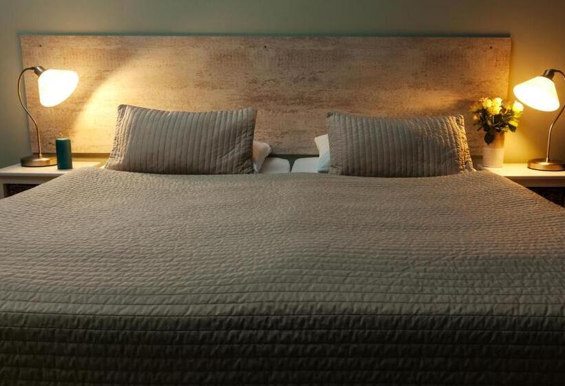 Quarto Comfort, Corel