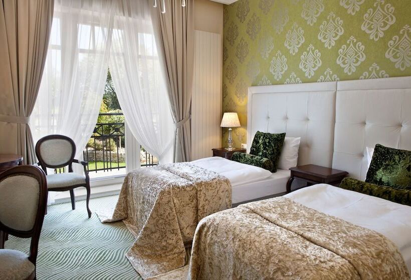 اتاق استاندارد با چشم‌انداز باغ, Rezydencja Luxury Hotel Bytom Piekary śląskie