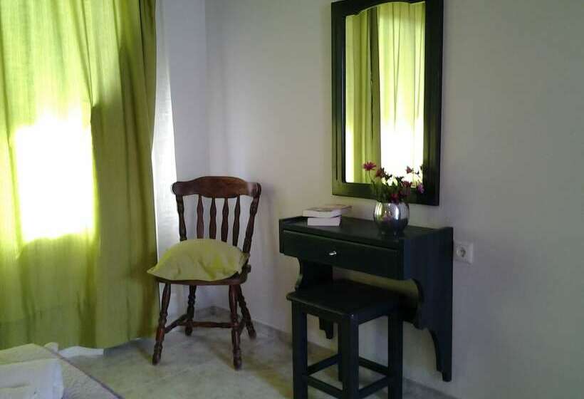 침실 1개 아파트, Harmony House