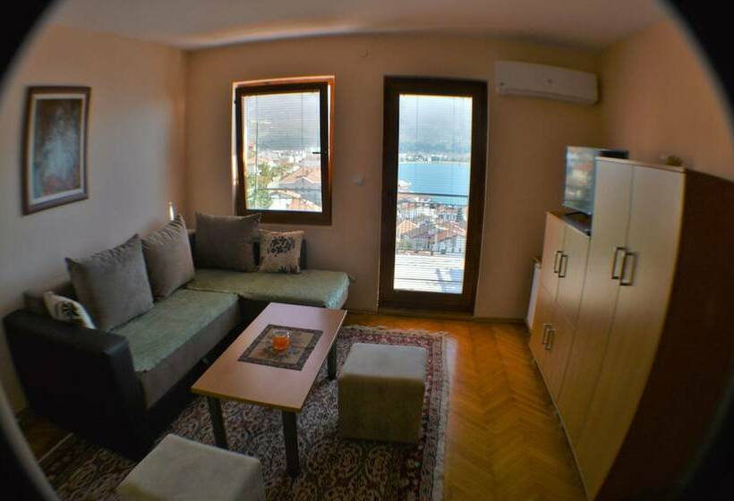 آپارتمان خانواده 1 خوابه, Villa Ohrid