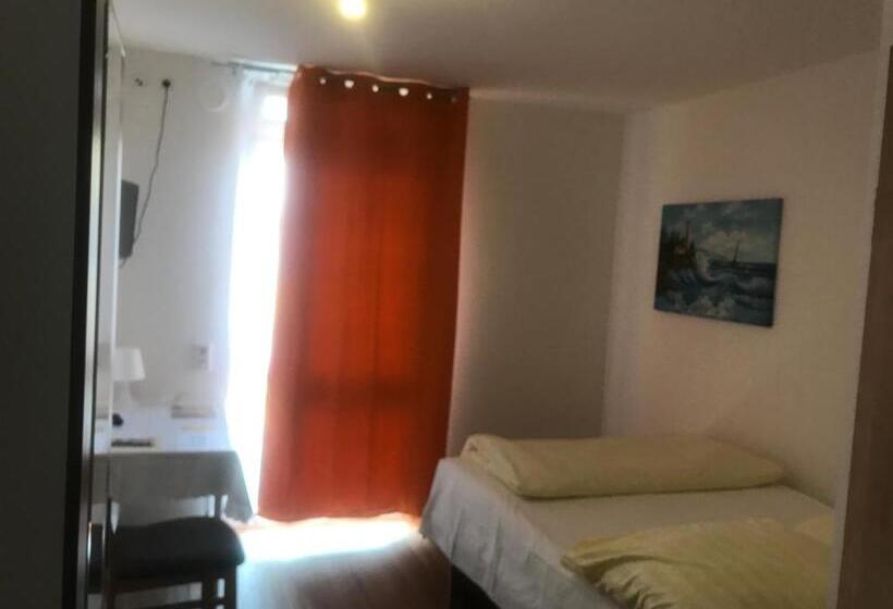 Номер Стандарт, I Motel