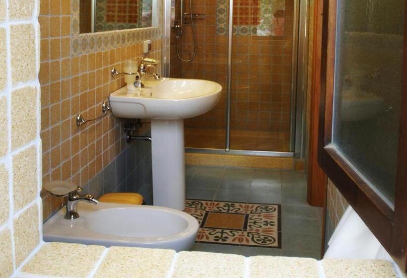 Номер Стандарт Трехместный, La Casa Sulla Collina D'oro