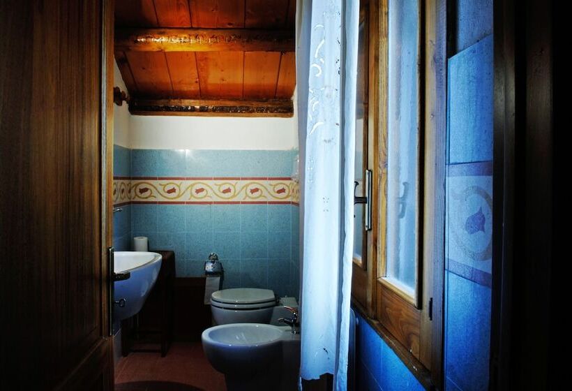 Номер Стандарт, La Casa Sulla Collina D'oro