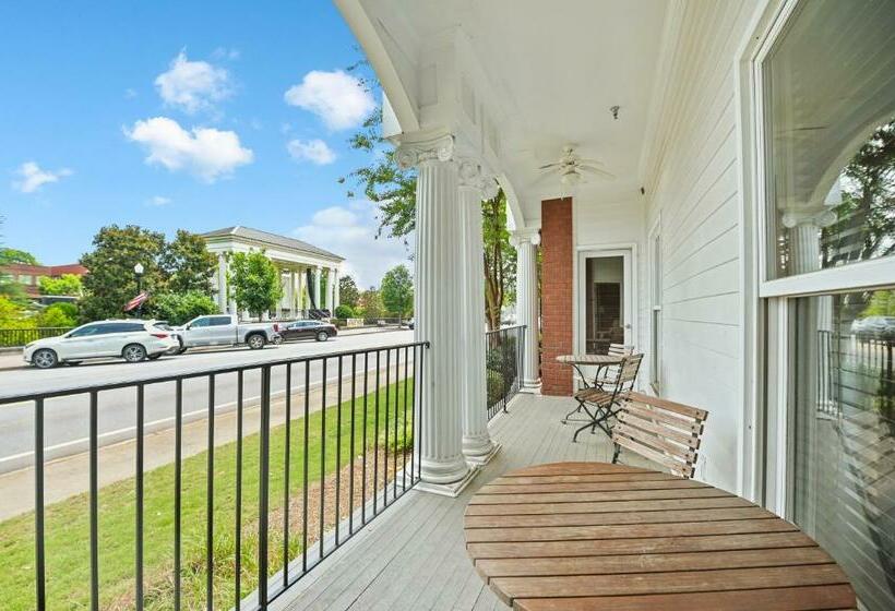 스탠다드 룸 킹사이즈 침대, The James Madison Inn