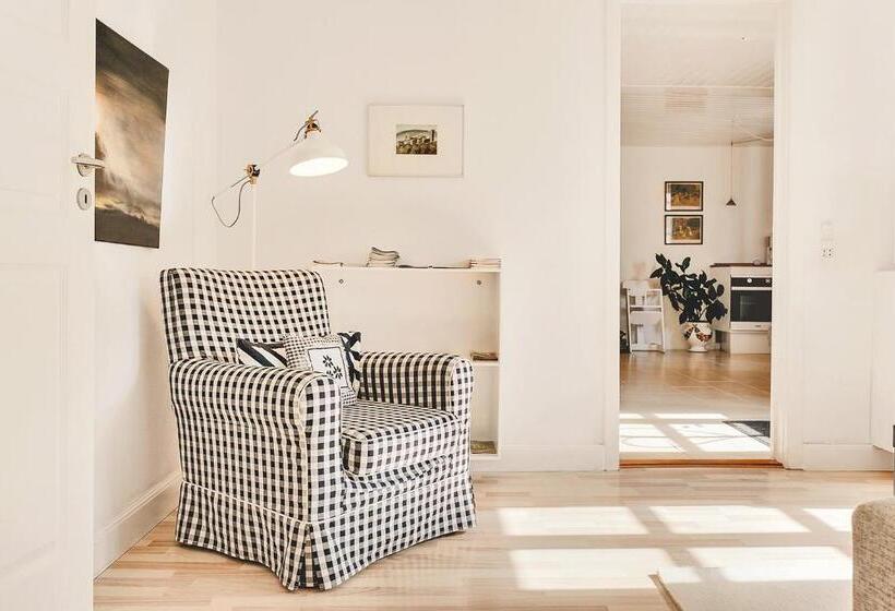 Номер Стандарт, Bed And Breakfast åløkke