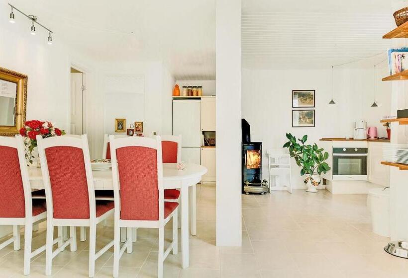 Номер Стандарт, Bed And Breakfast åløkke
