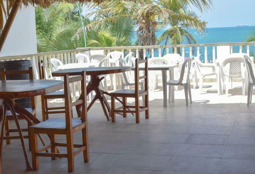 Апартаменты 3 Спальни, Caribbean Town Tolu