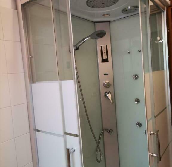 اتاق استاندارد چهار تخته, B&b Porto Vecchios   Stazione Centrale Trieste