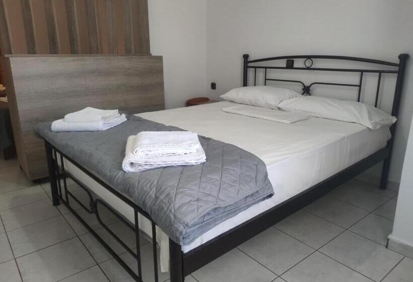 景色の見えるスタンダード４人部屋, Oscar Hotel Lefkada