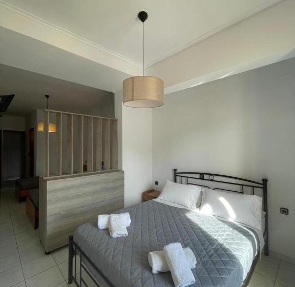景色の見えるスタンダード４人部屋, Oscar Hotel Lefkada