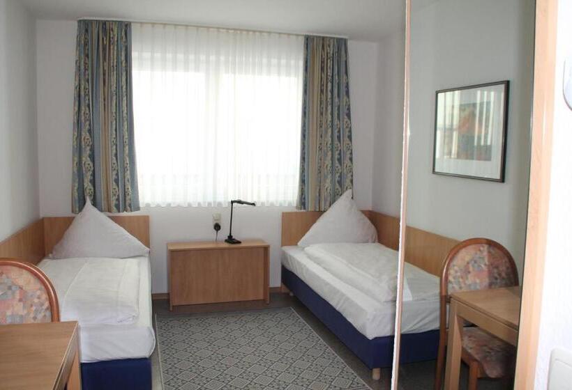 Номер Стандарт, Riesenjunior Hanau By Trip Inn