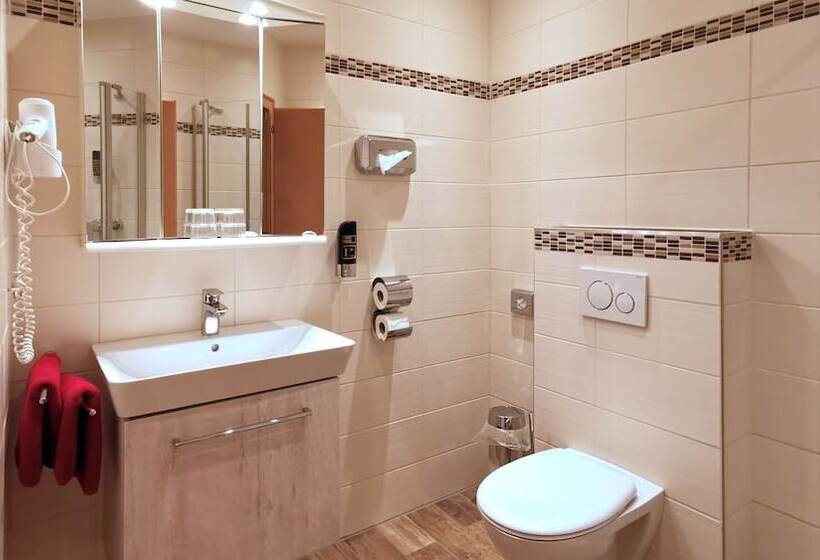 Номер Стандарт, Gasthof Zur Post