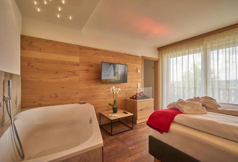 Estúdio Estandar com Sacada, Wellnesshotel Zum Koch
