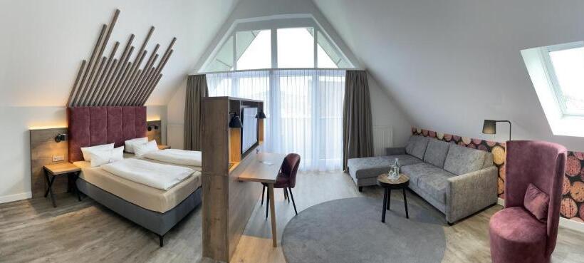 Полулюкс Вид на Город, Mainpromenade S