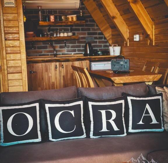 بانگلوی استاندارد, Orca Bungalows