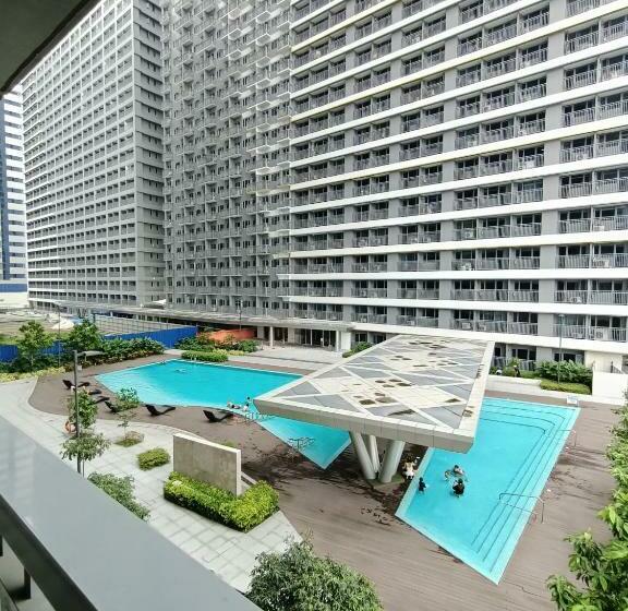 발코니가 있는 스위트, Like Condo With Balcony