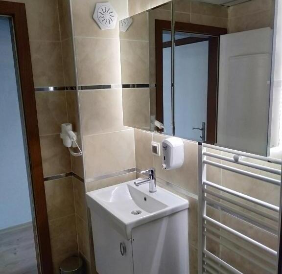 Номер Стандарт Трехместный, Kb Apart Otel