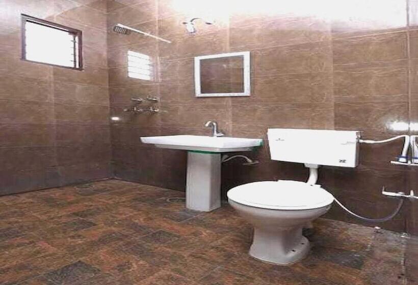 トリプルクラシックルーム, Golden Crown