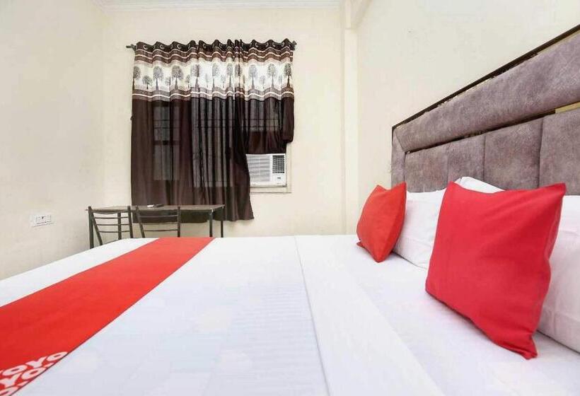 トリプルクラシックルーム, Golden Crown