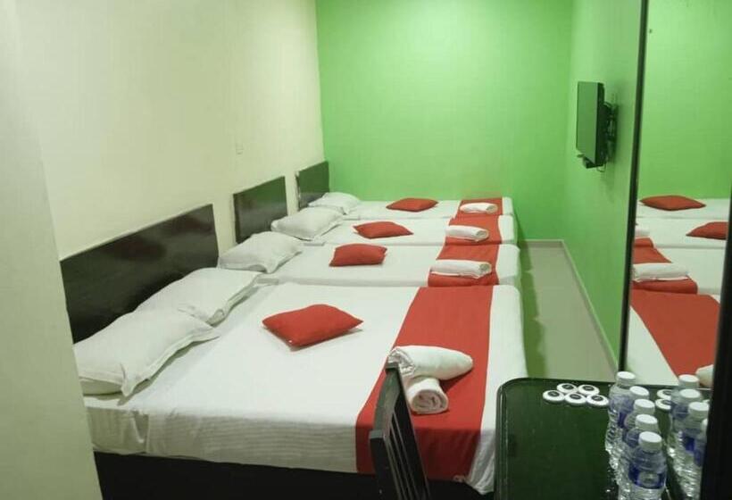 اتاق خانوادگی, Ezi Hotel Klang