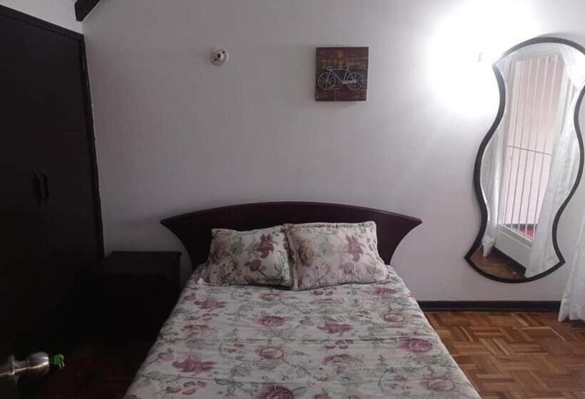 اتاق استاندارد با بالکن, Bogotá Calle 100