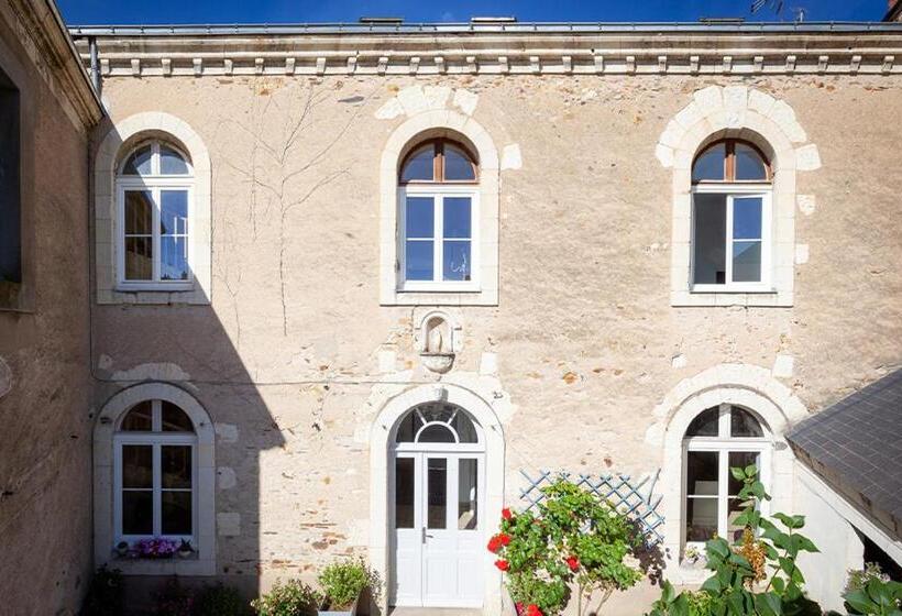 Дом 1 Спальня, Confidences Escale à Brissac