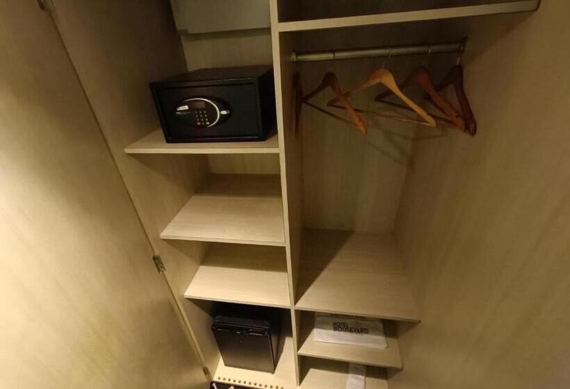 Номер Deluxe, Boulevard By Design Hotel Chennai