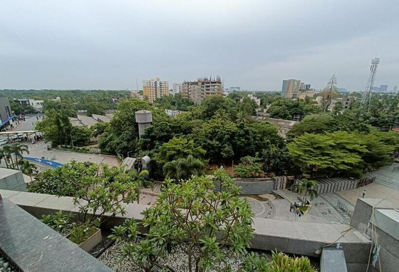 Номер Deluxe, Boulevard By Design Hotel Chennai