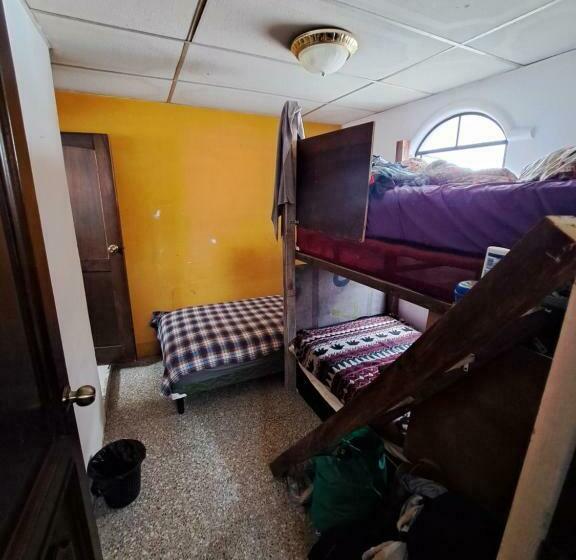 اتاق استاندارد, Esperanza Hostel
