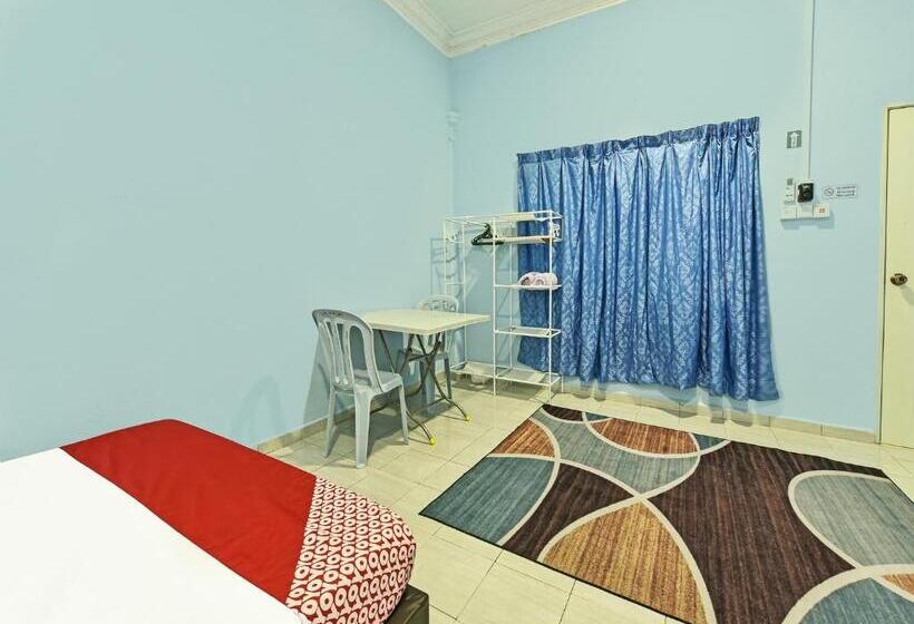 Номер Стандарт Трехместный, Oyo 90551 Zn Mix Homestay & Roomstay